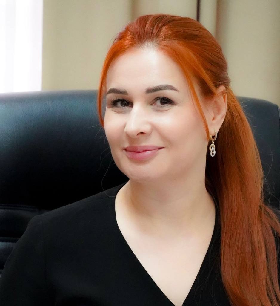 Халилова Мадинат Убайдулаевна : Заместитель начальника управления